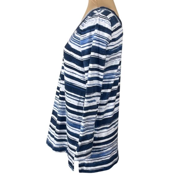 Chico's Zenergy Tunic Top V Neck Back Size Small (0) Blue White Stripe Knit - Picture 2 of 5